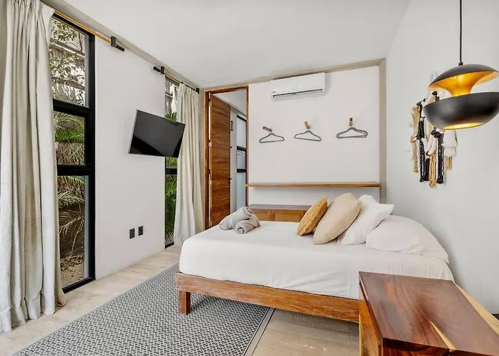 Lux Only 5 Min To Beach! Apartment